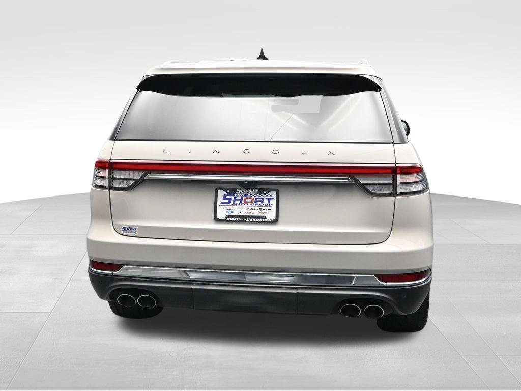 Used 2021 Lincoln Aviator Reserve w/ Equipment Group 202A AWD/4WD image 4