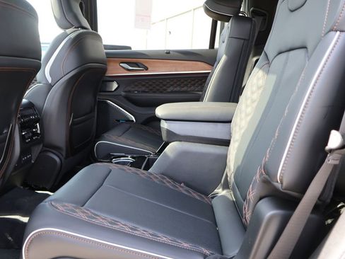 New 2026 Jeep Grand Cherokee L Summit AWD/4WD image 19