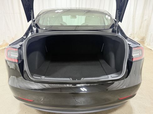 Used 2018 Tesla Model 3 Long Range image 11