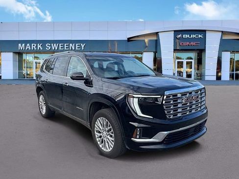 Used 2024 GMC Acadia Denali image 4