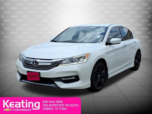 Used 2017 Honda Accord Sport image 8
