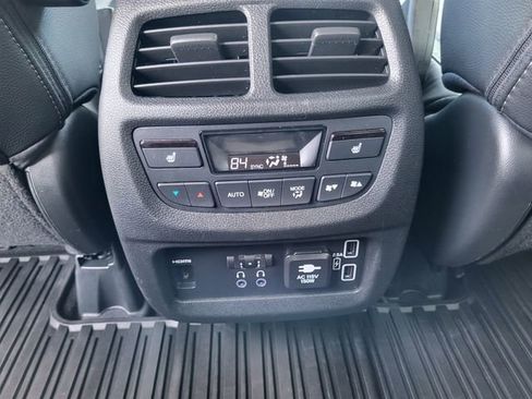 Used 2019 Honda Pilot Touring image 31
