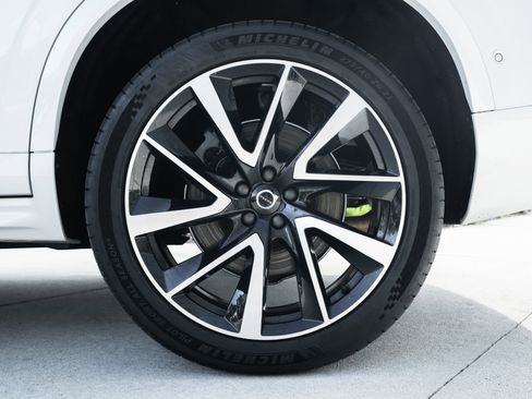 Used 2023 Volvo XC90 T8 Plus w/ Protection Package image 30