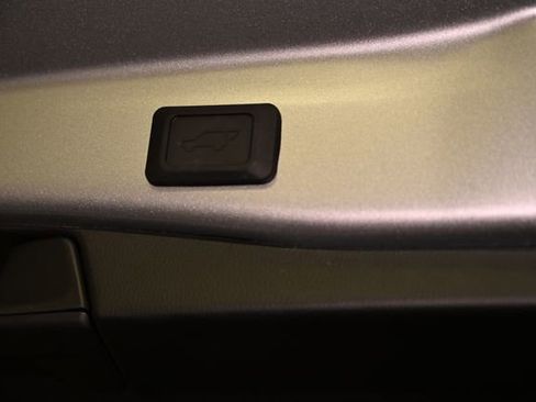 Used 2025 Toyota RAV4 XLE Premium image 56