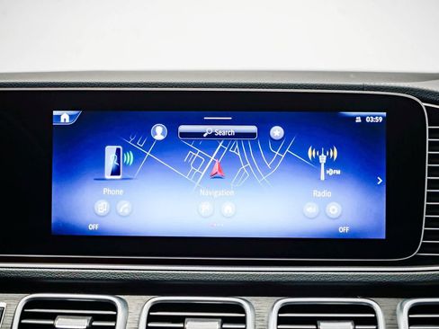 Used 2024 Mercedes-Benz GLS 450 4MATIC image 14