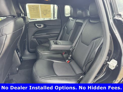 Used 2025 Jeep Compass Latitude w/ Convenience Group AWD/4WD image 25