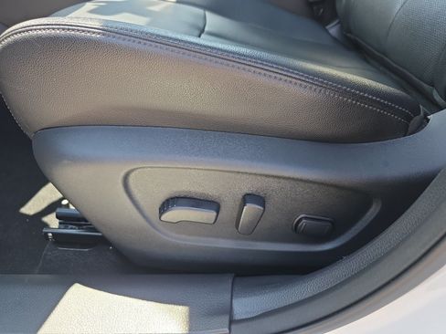 Used 2016 Nissan Rogue SL w/ SL Premium Package AWD/4WD image 15