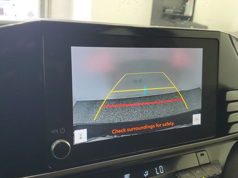 Used 2025 Toyota Camry LE FWD image 28