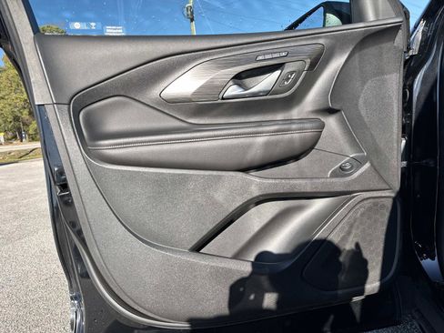 Used 2022 GMC Terrain SLT image 19