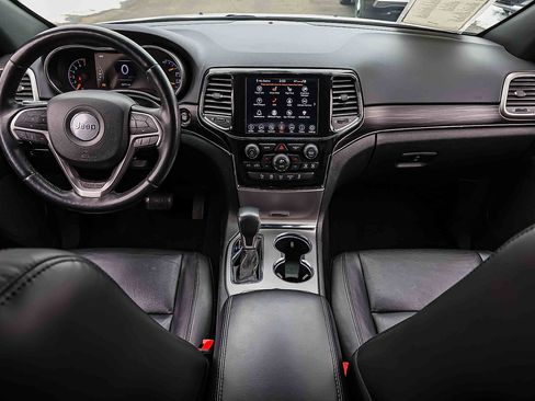 Used 2022 Jeep Grand Cherokee Limited image 20