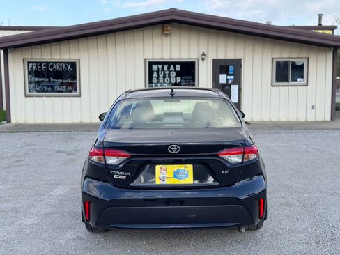 Used 2021 Toyota Corolla LE FWD image 8