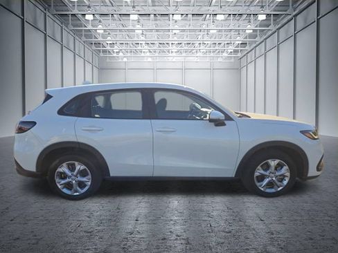 Certified 2025 Honda HR-V LX image 12