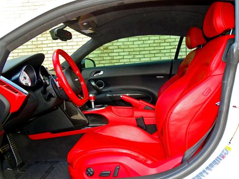 Used 2012 Audi R8 V10 image 13