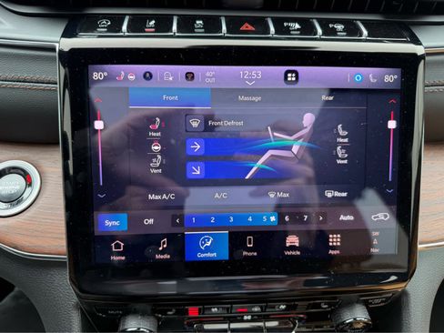 Used 2025 Jeep Grand Cherokee Summit w/ Obsidian Package image 19