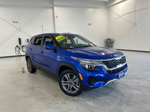 Used 2022 Kia Seltos LX image 4