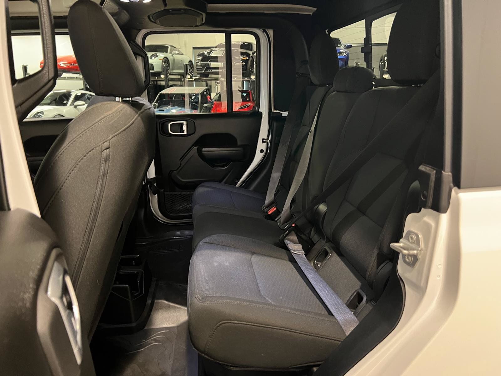 Used 2023 Jeep Gladiator Sport AWD/4WD image 25