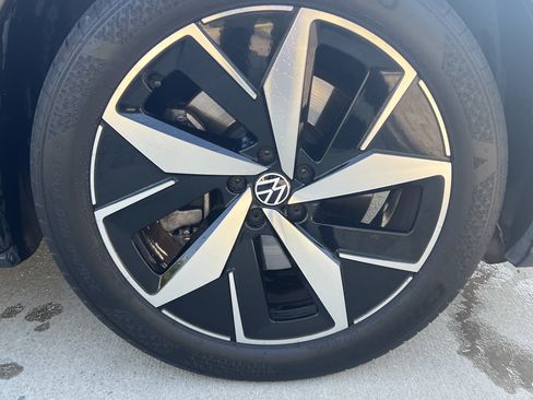 Used 2023 Volkswagen ID.4 S RWD image 11