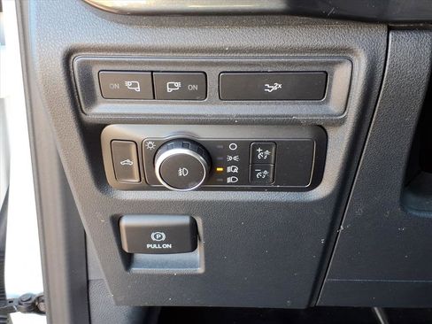 Certified 2022 Ford F150 XLT w/ Equipment Group 302A High image 17