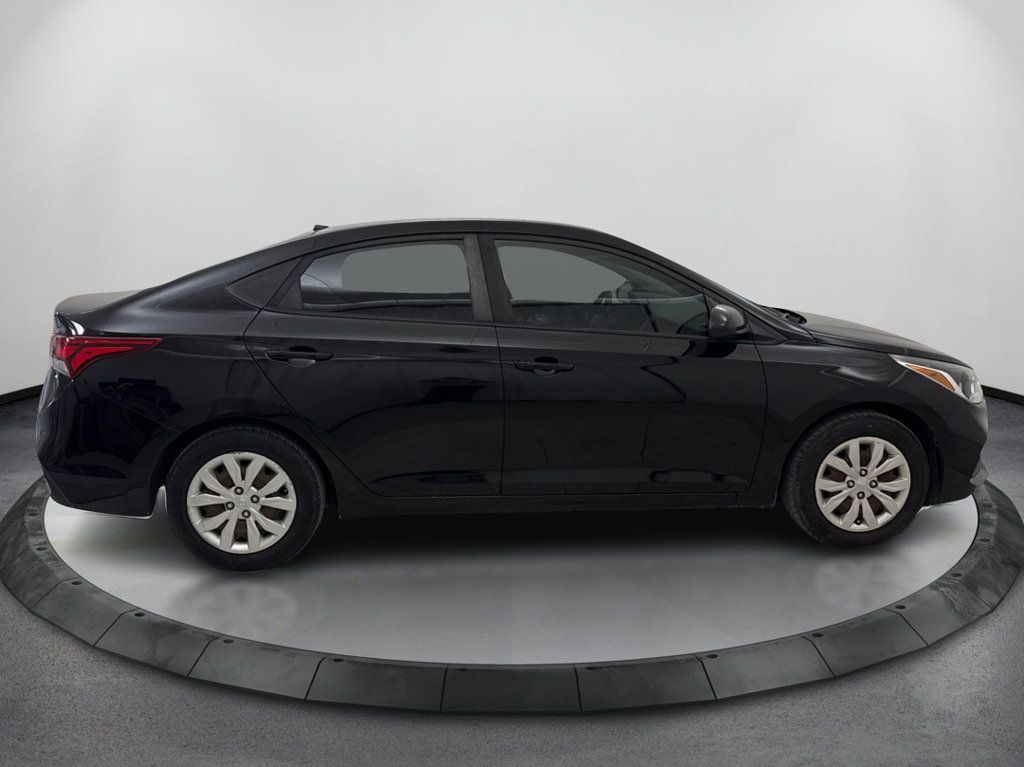 Used 2018 Hyundai Accent SE FWD image 4