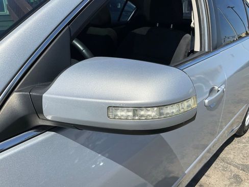 Used 2010 Nissan Altima 2.5 S w/ Convenience Plus Pkg image 85