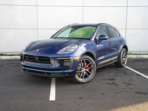 New 2026 Porsche Macan S image 1