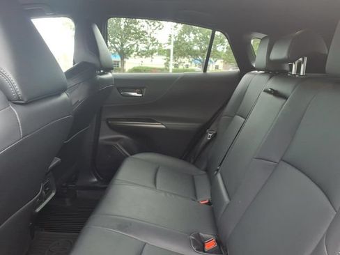 Used 2023 Toyota Venza Nightshade AWD/4WD image 7