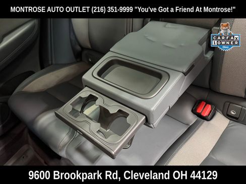 Used 2022 Volvo XC60 T8 R-Design w/ Advanced Package image 38