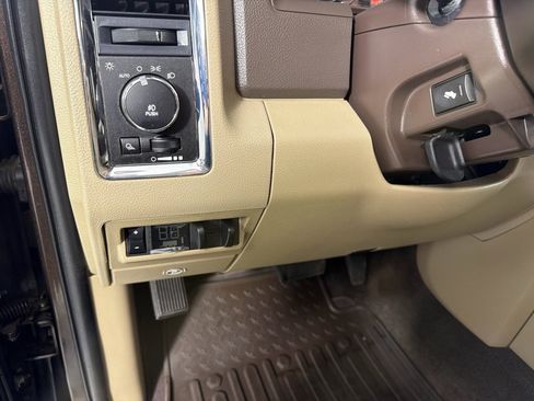 Used 2011 RAM 1500 Laramie AWD/4WD image 13