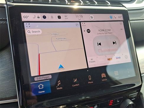 New 2025 Jeep Grand Cherokee Limited w/ Black Appearance Package image 17