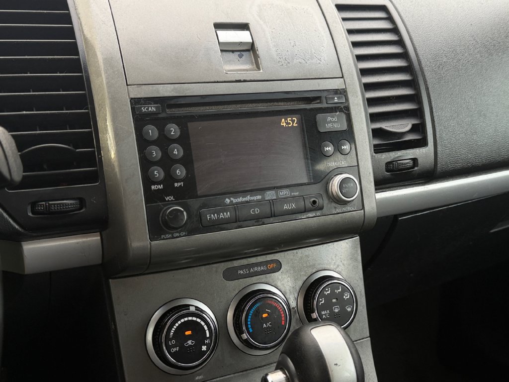 Used 2011 Nissan Sentra 2.0 SR w/ Convenience Pkg FWD image 24