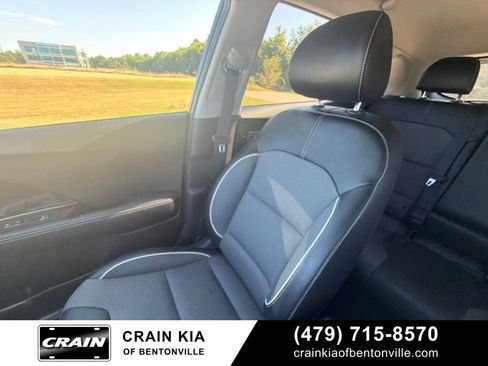 Certified 2022 Kia Niro EX FWD image 27
