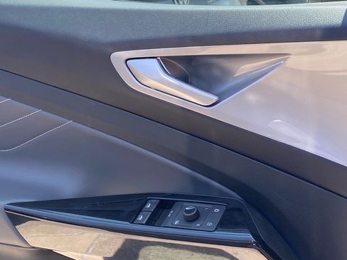 Certified 2023 Volkswagen ID.4 Pro S RWD image 15