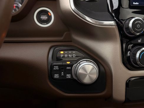 Used 2019 RAM 1500 Laramie AWD/4WD image 50