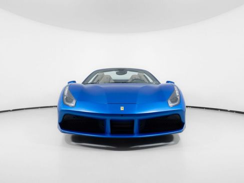 Used 2018 Ferrari 488 Spider image 13