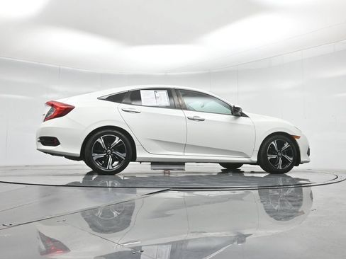 Used 2016 Honda Civic Touring image 44