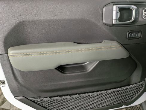 New 2026 Jeep Gladiator Mojave AWD/4WD image 13