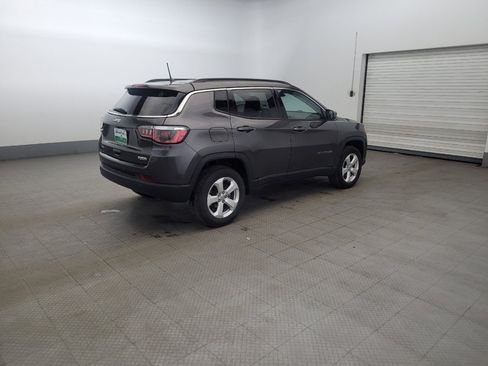 Used 2018 Jeep Compass Latitude w/ Cold Weather Group AWD/4WD image 10