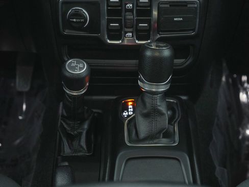 Used 2023 Jeep Wrangler Unlimited w/ Cold Weather Group AWD/4WD image 17