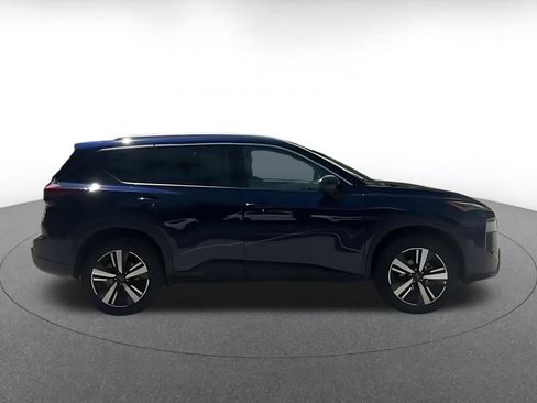 Used 2026 Nissan Rogue SL AWD/4WD image 16