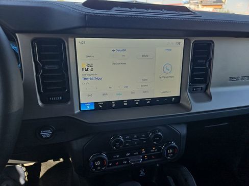 New 2025 Ford Bronco Outer Banks w/ Sasquatch Package image 25