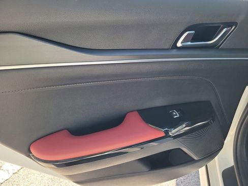 Used 2025 Kia K5 GT-Line w/ GT-Line Premium Package image 17