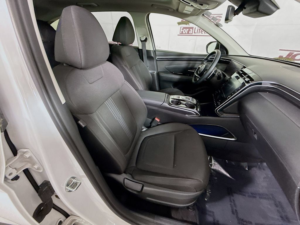 Used 2022 Hyundai Tucson SEL AWD/4WD image 32
