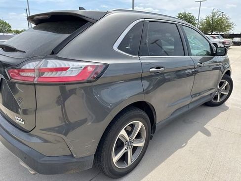 Used 2020 Ford Edge SEL w/ Convenience Package image 3
