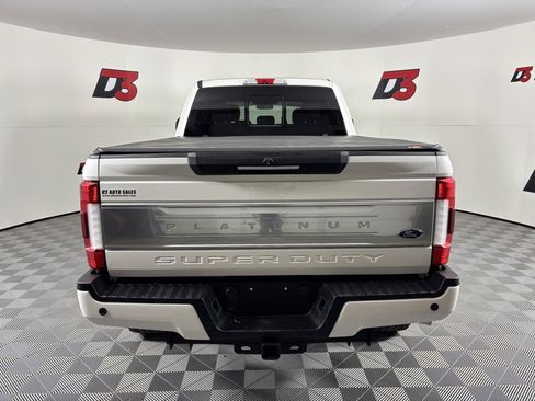 Used 2018 Ford F250 Platinum w/ Platinum Ultimate Package image 5
