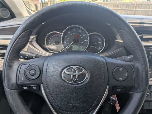 Used 2015 Toyota Corolla LE FWD image 27