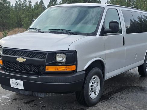 Used 2015 Chevrolet Express 2500 LS image 2