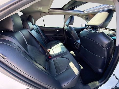 Used 2019 Toyota Camry XSE FWD image 27