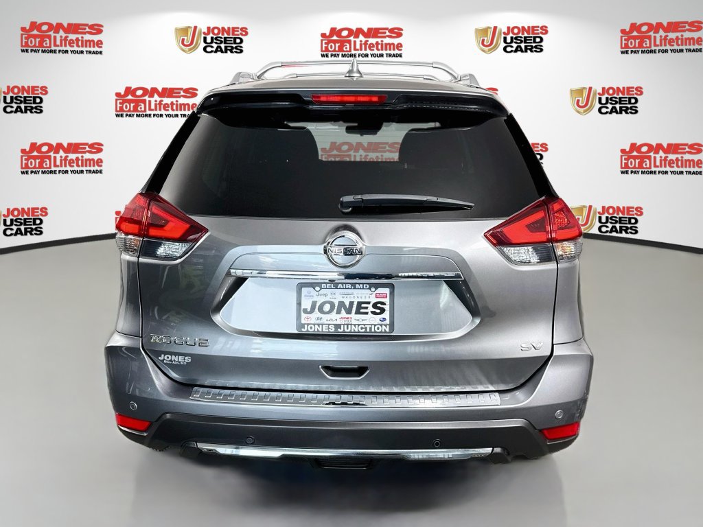 Used 2020 Nissan Rogue SV FWD image 14