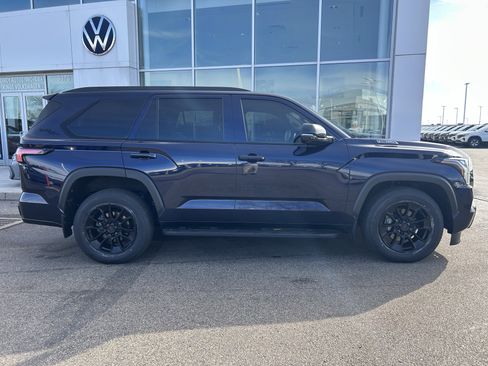 Used 2024 Toyota Sequoia Limited image 8