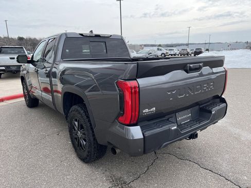 Used 2022 Toyota Tundra SR5 w/ SR5 Premium Package image 31